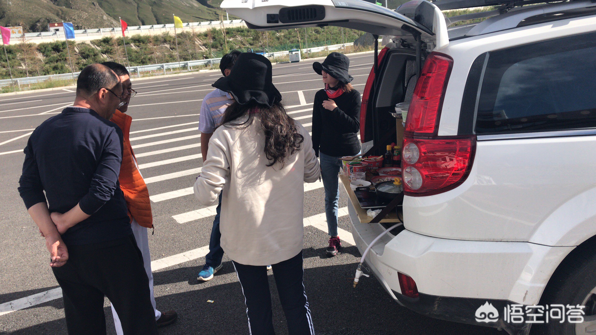 大功率漏电保护器工作原理视频-DZ47LE_125漏电保护器怎么接线？
