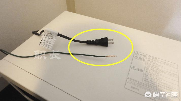 大功率用电器必须要用三孔插座吗-一个三孔两个两孔插座多少瓦？